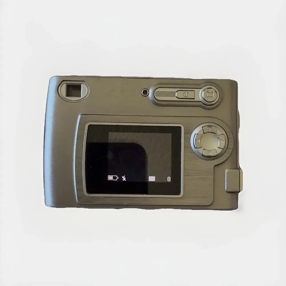 Oregon Scientific ThinCam DS6310 - 3.0MP Digital Camera - Silver - Powers On!